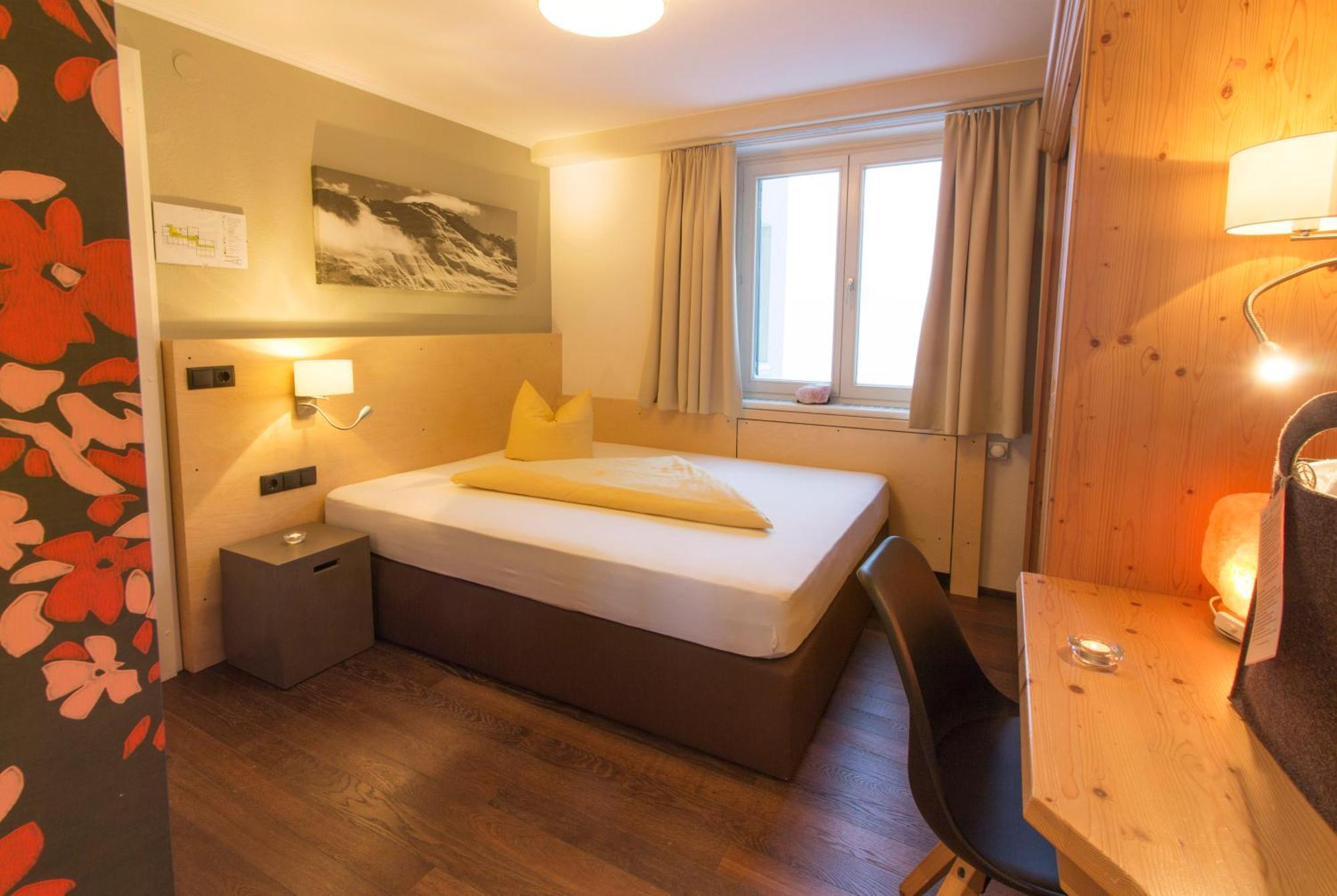 Wohlfuehlhotel Hubertushof Stuben am Arlberg Exteriör bild
